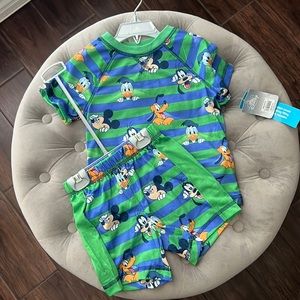 Disney Mickey Mouse & Friends Pj set